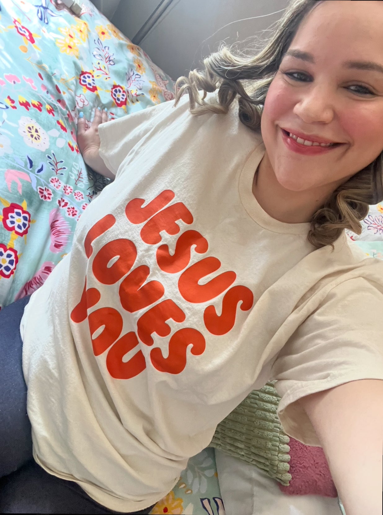 JESUS LOVES YOU T-SHIRT